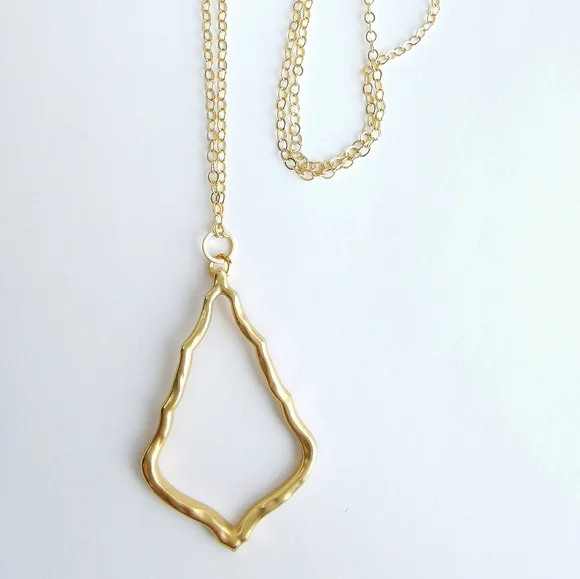 Vintage 70s  Pendant Necklace Gold Tone - Picture 3 of 8